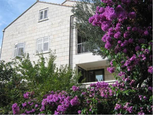 Apartments&rooms Artemida Appartement